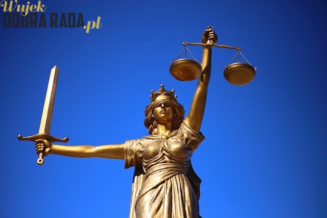 Czym różni się adwokat od radcy prawnego?
