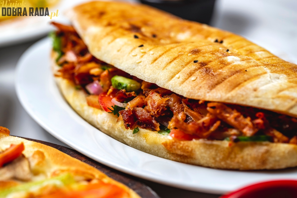 Kuchnia Libańska: Kebaby, Falafel i Hummus na Twoim Stole